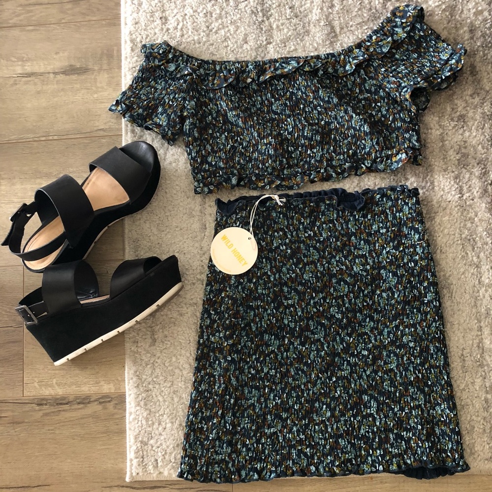 ❌SOLD❌ Floral Matching Set - Picture 2 of 3